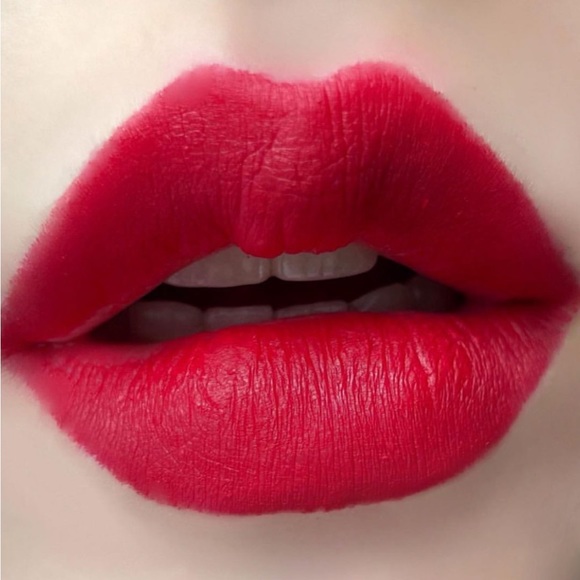 🌟LE🌟MAC Travel Exclusive Lipstick x 3 Reds - Picture 3 of 16